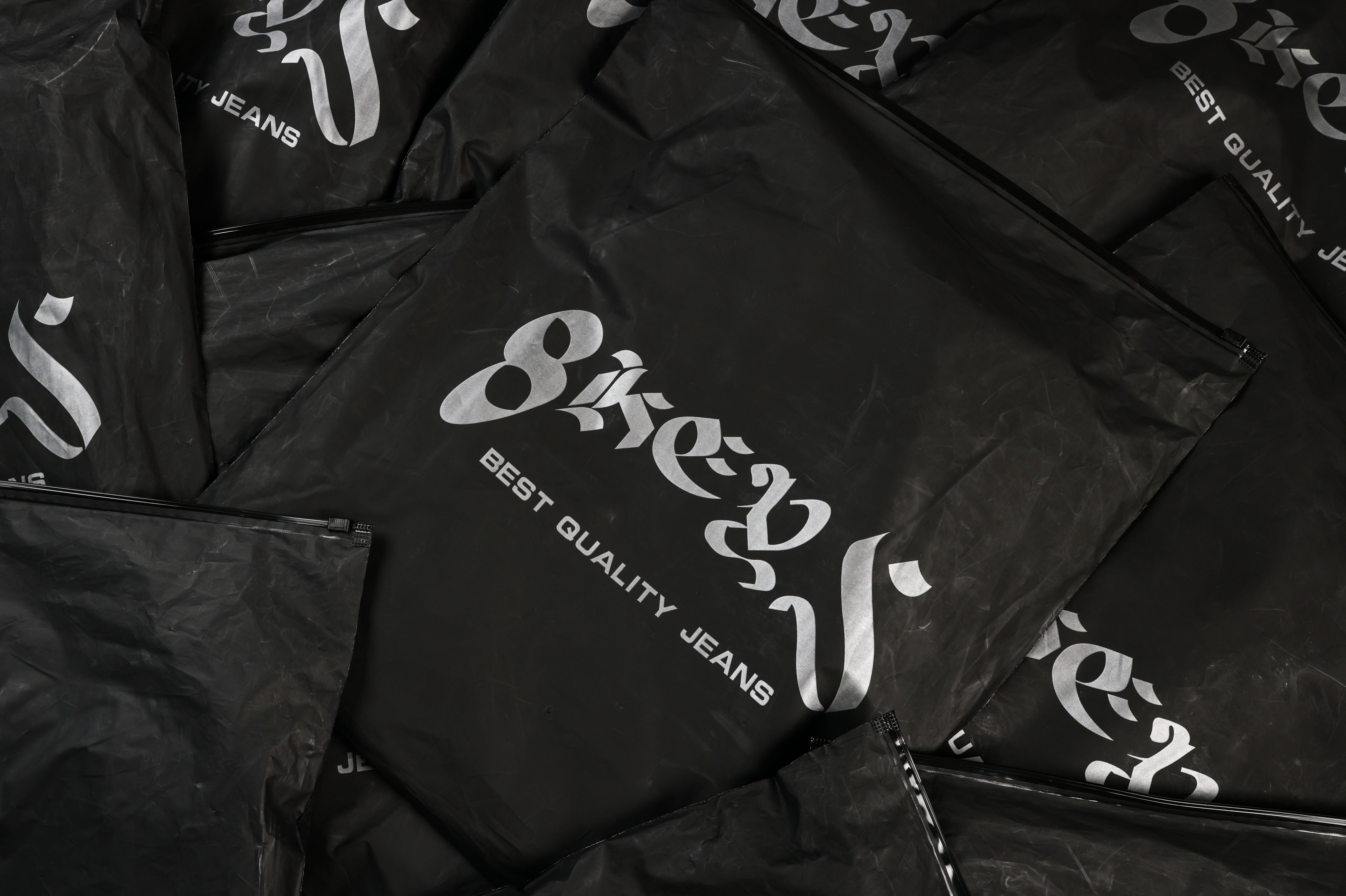 8keys Straight Cut Denim (Waxed Black)